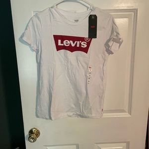 Levi t shirt